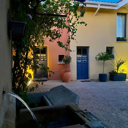 Le Domaine D'adrien Homestay *