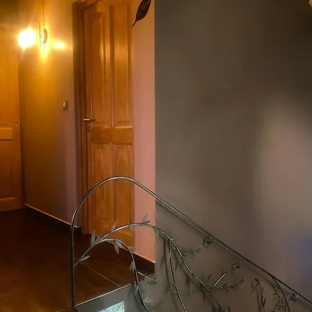 Homestay Le Domaine D'adrien Larnage