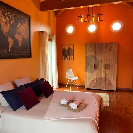 Homestay Le Domaine D'adrien Larnage